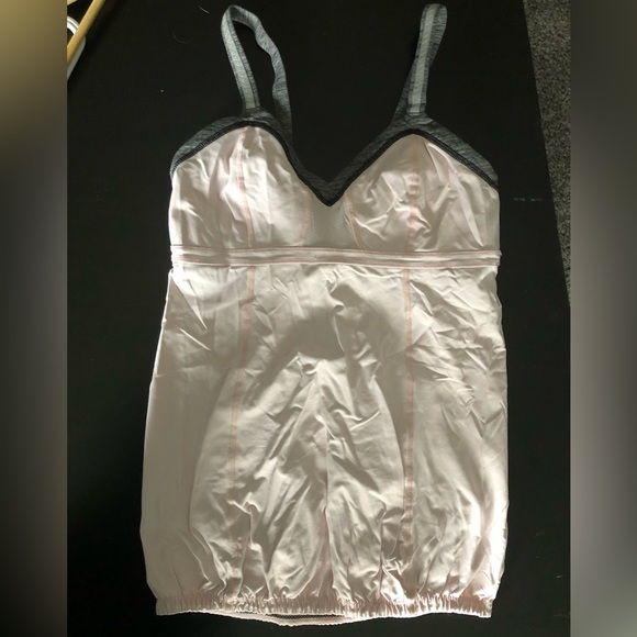 LULULEMON *Vintage* Reflective Strap Petal Pink Tank - Size 8 - Picture 1 of 3